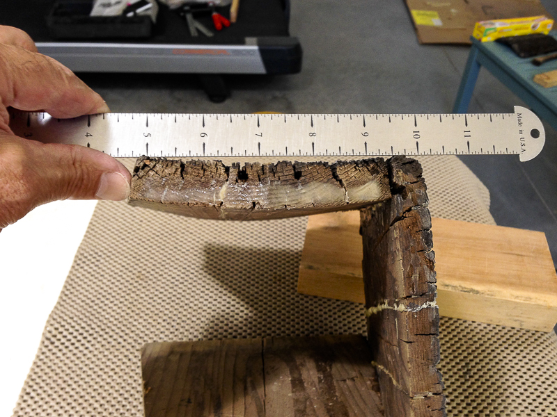 Newly bonded seam with red arrow pointer